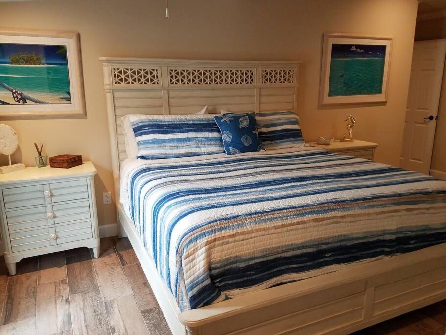 Bahamian Cottage - Heated Pool Walk To The Beach ココアビーチ エクステリア 写真